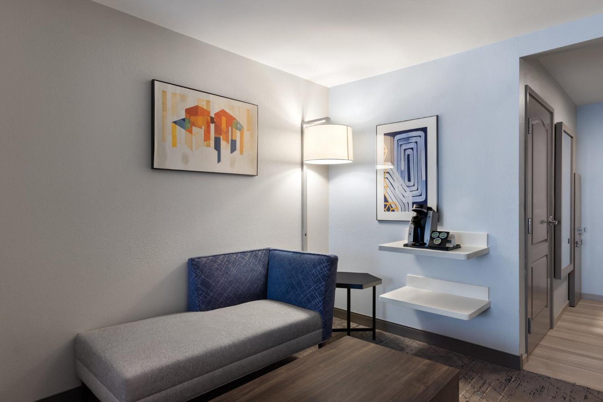 Holiday Inn Express Savannah Airport By Ihg Экстерьер фото